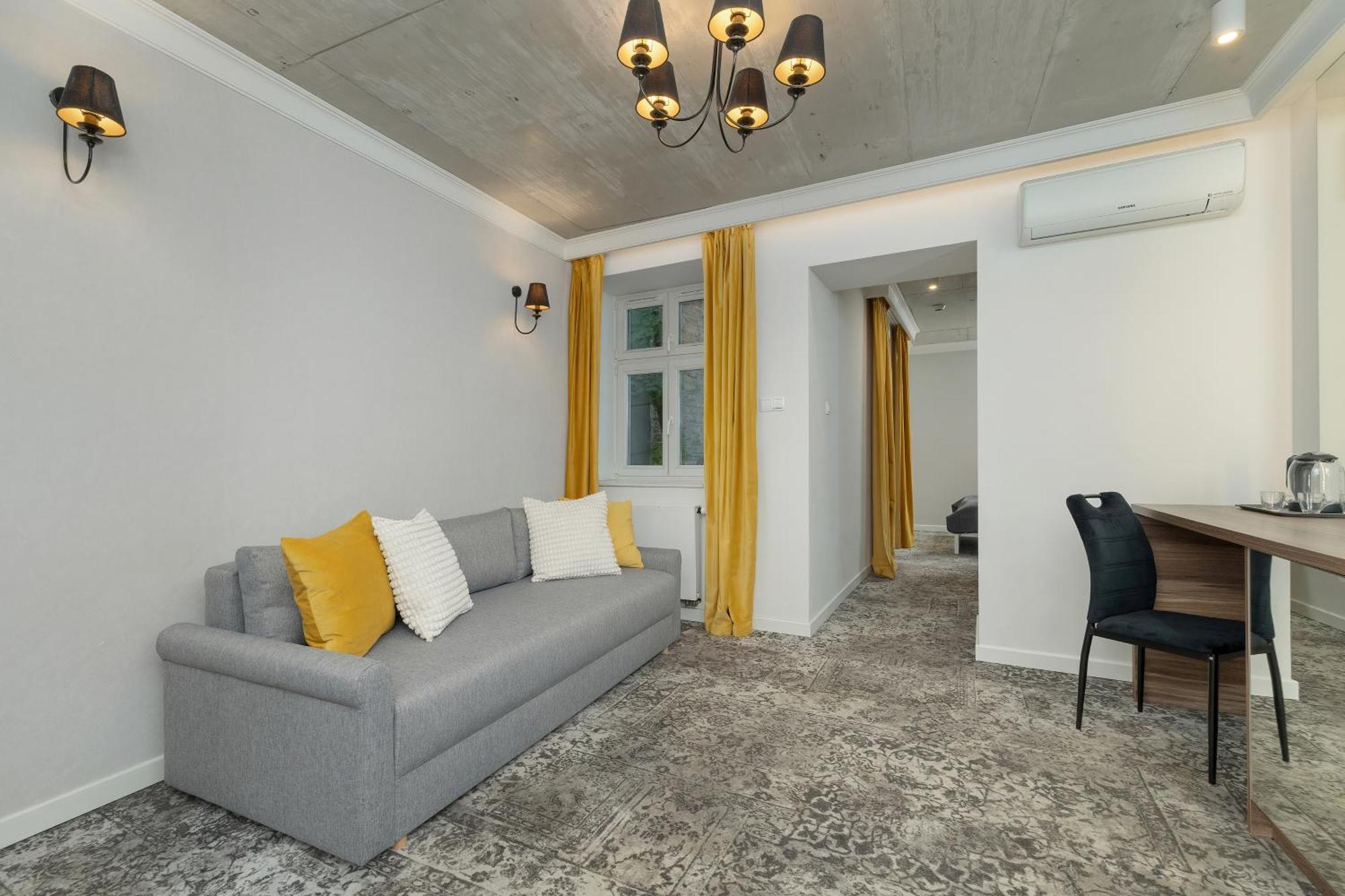 Modern & Comfy Apartment Rakowicka 6 Cracow By Renters คราคูฟ ภายนอก รูปภาพ