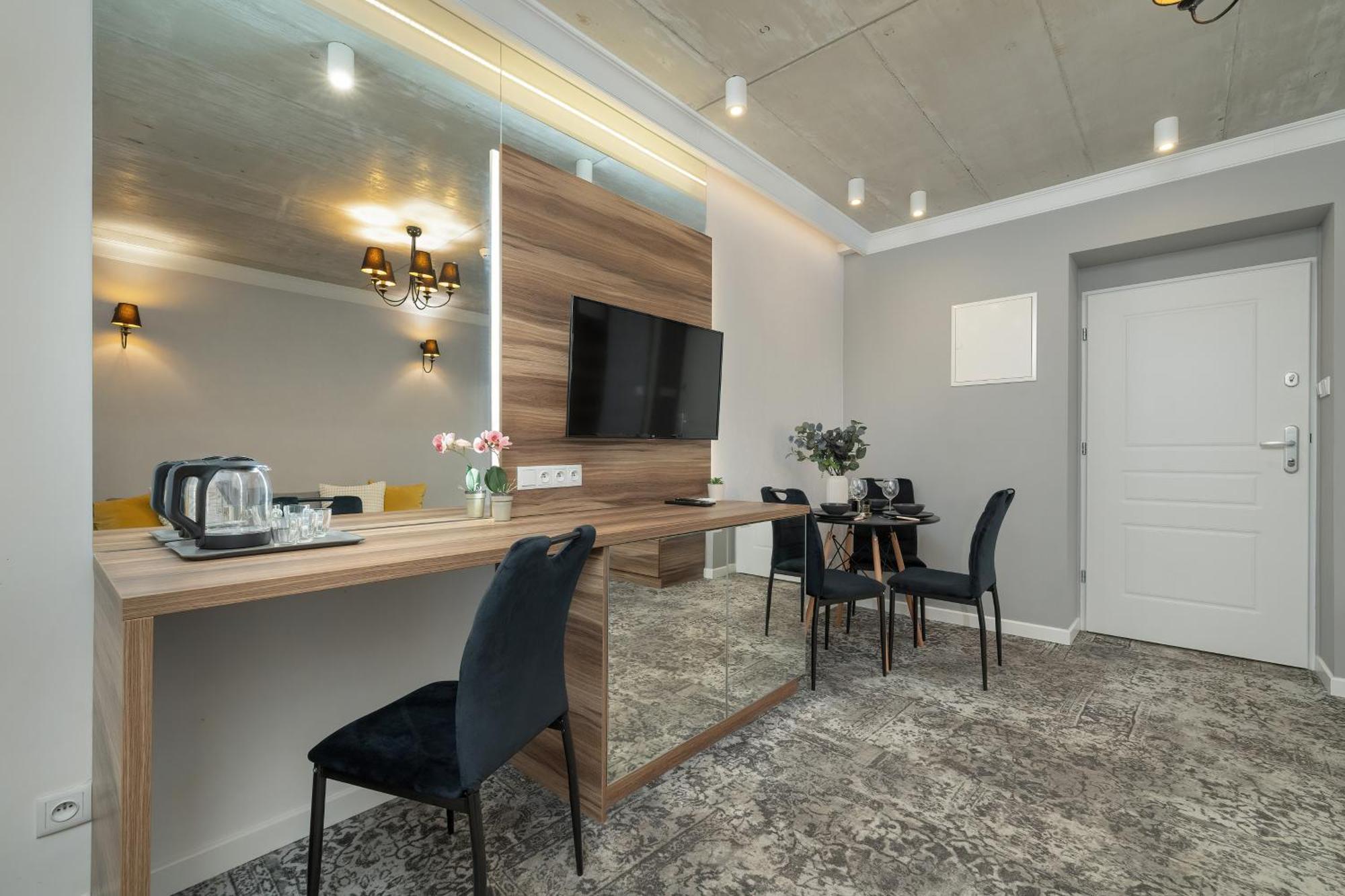 Modern & Comfy Apartment Rakowicka 6 Cracow By Renters คราคูฟ ภายนอก รูปภาพ